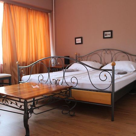 Hotel Tara Ньиредьхаза Экстерьер фото
