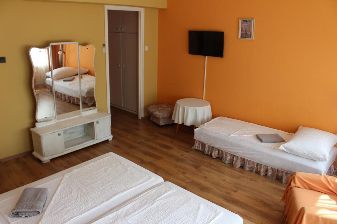 Hotel Tara Ньиредьхаза Экстерьер фото