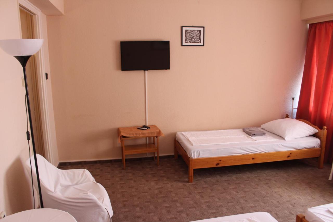 Hotel Tara Ньиредьхаза Экстерьер фото