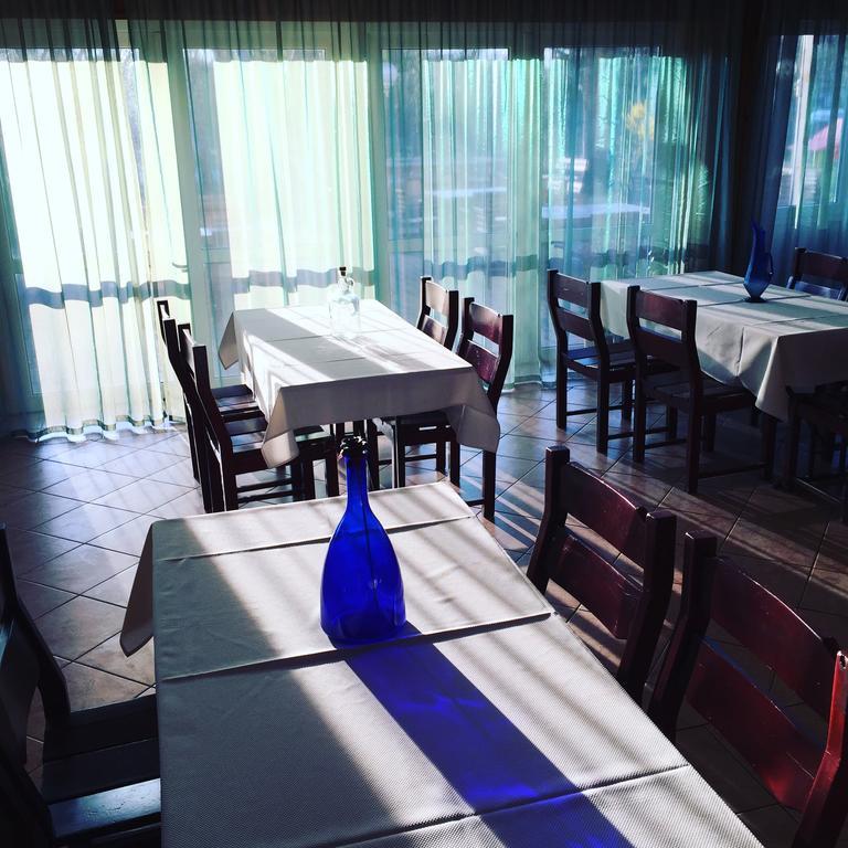 Hotel Tara Ньиредьхаза Экстерьер фото