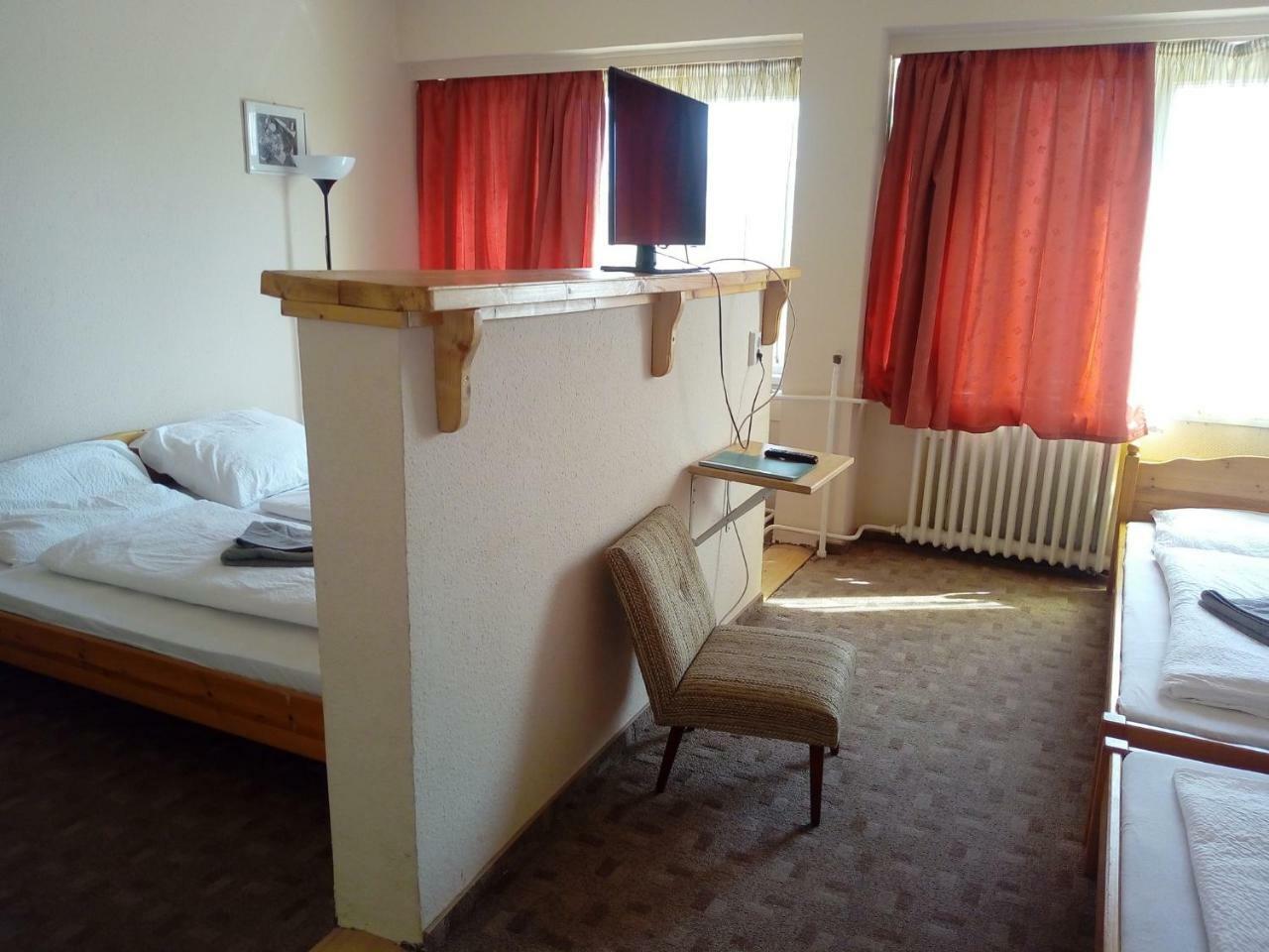 Hotel Tara Ньиредьхаза Экстерьер фото